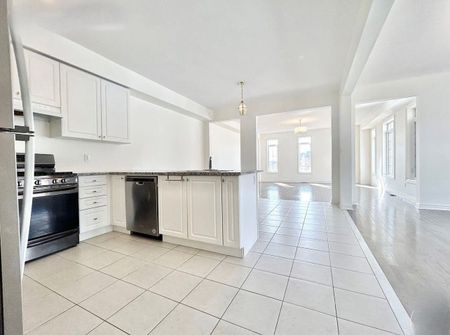 For Lease - 35 Clarinet Lane, Whitchurch-Stouffville, Ontario - Photo 5