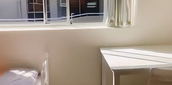 2 bed 1 bath - Photo 2