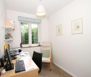 Ashcroft, Shalford, GU4 - Photo 2