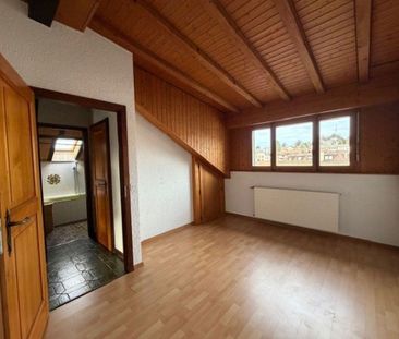 Large 2.5-room apartment near the train station - Foto 2