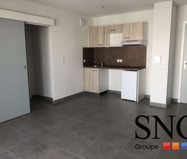 T2 AVEC LOGGIA ET PARKING - Photo 1