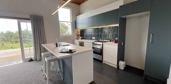 Spacious Family Home in Desirable Te Horo – Your Countryside Retreat! - Photo 2