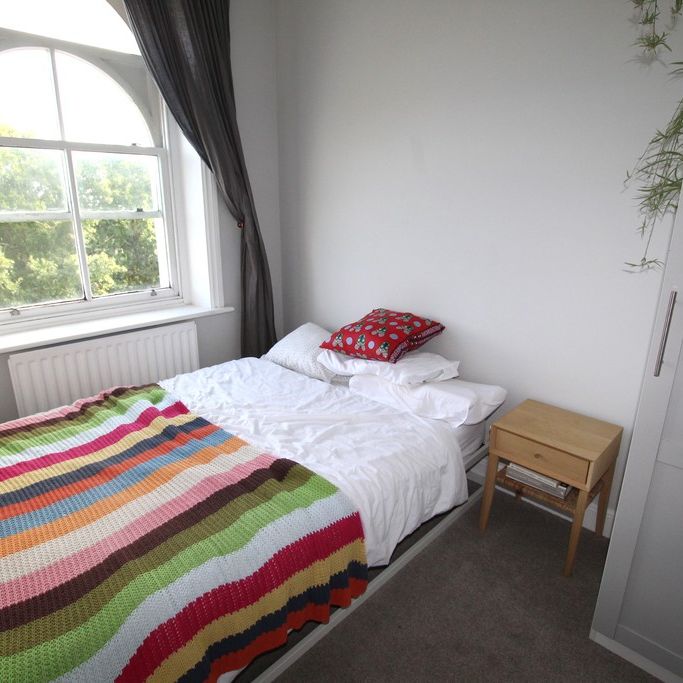 2 bed apartment to rent in Markwick Terrace, St. Leonards-on-Sea, TN38 - Photo 1