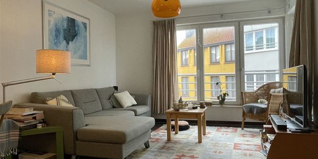 Appartement te huur in Oostende voor € 750 met 1 slaapkamer - Photo 1
