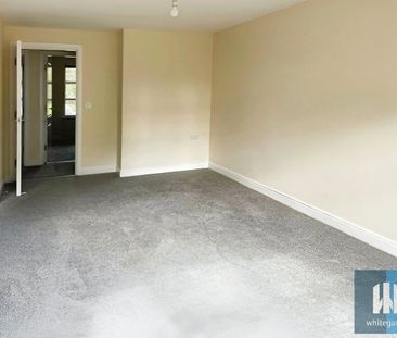 Sylvan Ridge, Ferndale, Huddersfield, HD2 - Photo 1