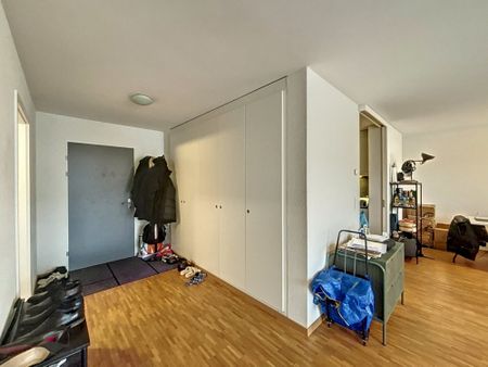 Bel appartement de 2.5 pièces au 1er étage à Epalinges - Photo 2