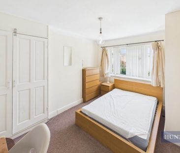 1 bedroom Flat To Let Total Size: 1077 SQ FT - Photo 3