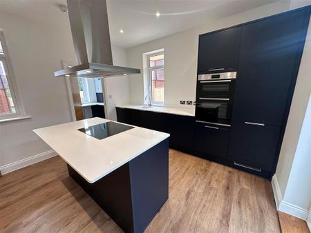 3 bedroom detached house to rent - Photo 5