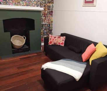 West Perth - Photo 2