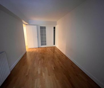 location Appartement T2 DE 57.1m² À PARIS 15 - Photo 3