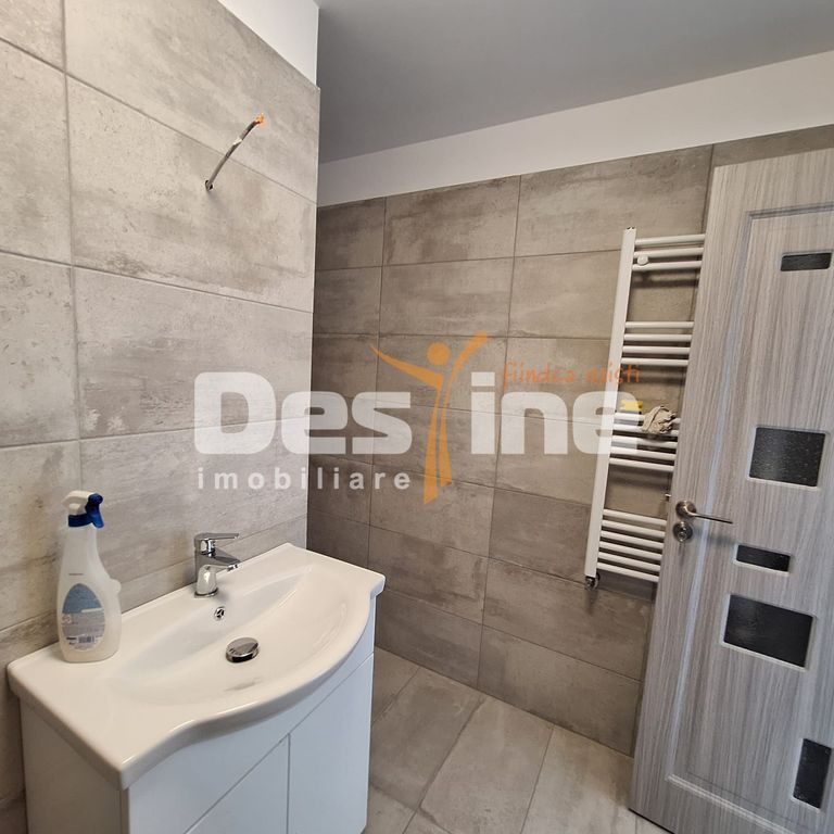 Casa cu teren 413 mp, Florilor, Brasov, 7 incaperi, potentia - Photo 1