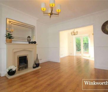 Delius Close, Elstree, Borehamwood, Hertfordshire, WD6 - Photo 2