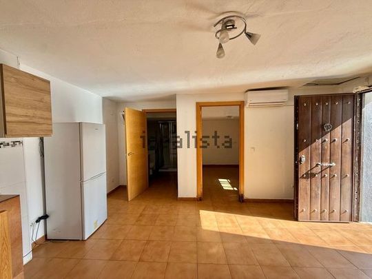 Alquiler de piso en Calle Vertical Baja - Photo 1