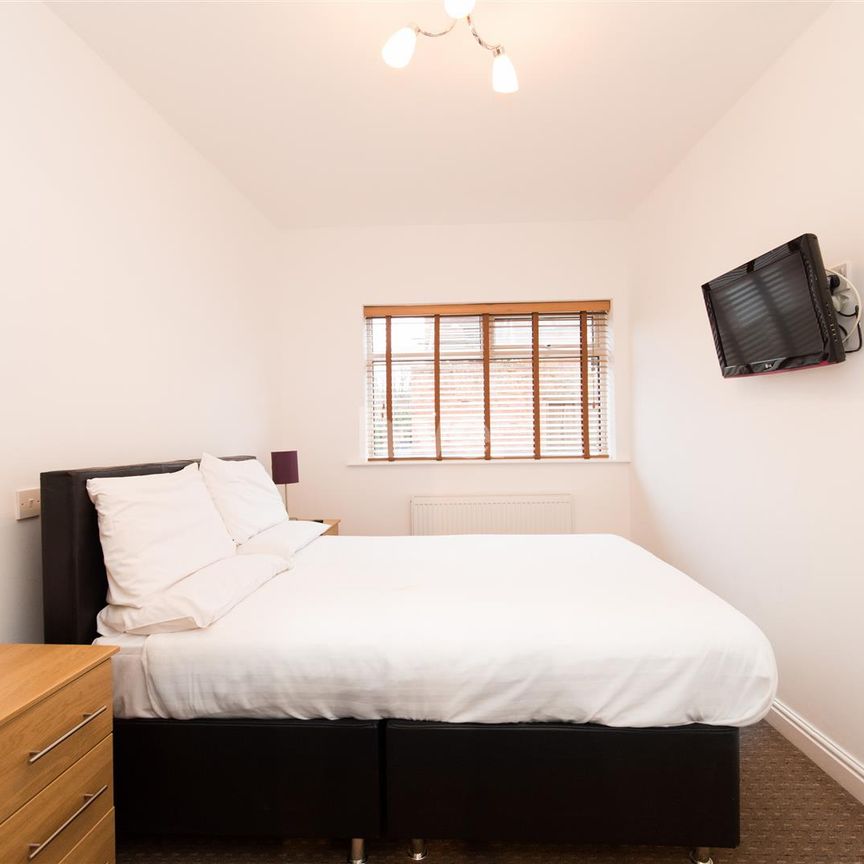 Dene Apartments, Grosvenor Road, Jesmond - Photo 1