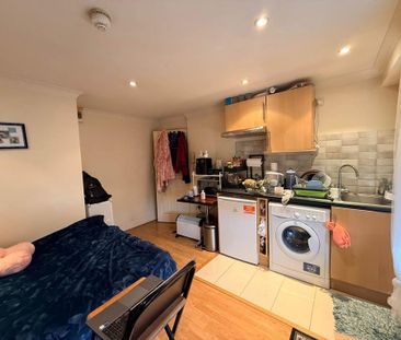 Studio to rent - Photo 5