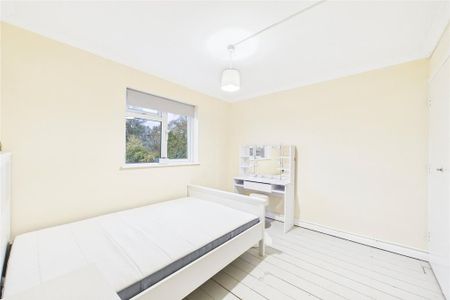 3 bedroom maisonette to rent - Photo 5