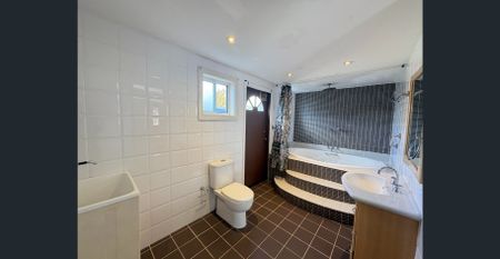 Ground Floor Living in a Convenient Location - Photo 5