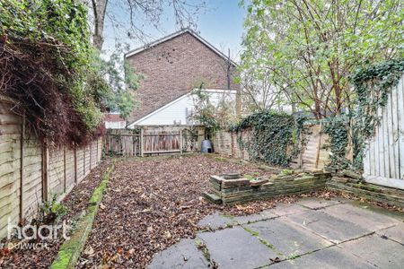 5 bedroom terraced house to rent - Photo 3