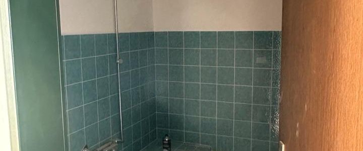 Charmante 3 ZKB Dachgeschosswohnung in zentraler Lage - Foto 1