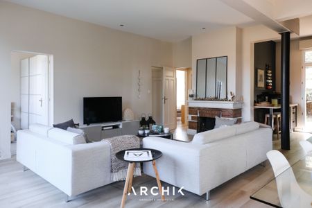 Architecture des années 40 revisitée, cette charmante maison de plain-pied de 90 m2, entièrement rénovée en 2015, est située au Moulleau, sur un terrain de 440 m2, à proximité immédiate des commerces et de la plage. - Photo 4