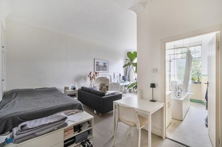 Studio to rent - Photo 3