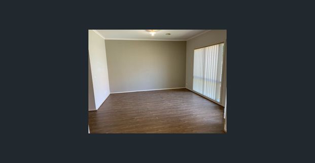 Immaculate Family Home with Ensuite & Double Garage - Photo 1