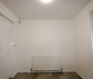 3 bedroom townhouse to rent - Photo 2