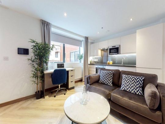 Studio to rent - Photo 1