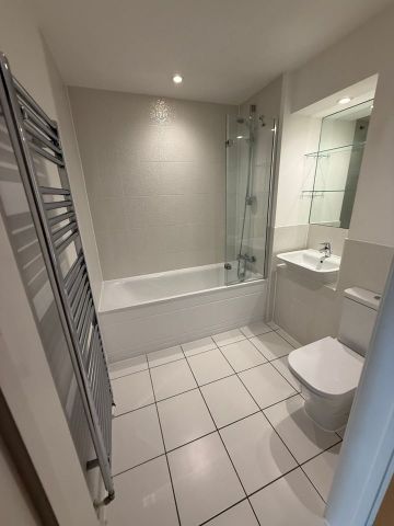 2 Bed Flat, Centenary Plaza, SO19 - Photo 5