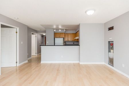 For Lease - 23 Lorraine Drive Unit# 2012, Toronto, Ontario - Photo 3