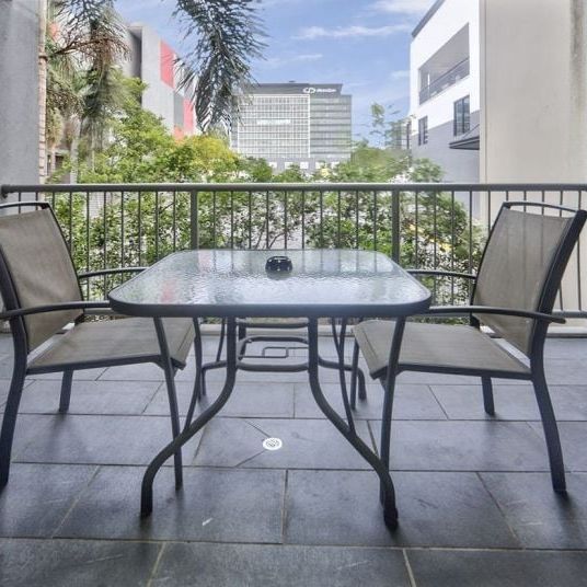 FURNISHED STUDIO APARTMENT FOR RENT IN CENTRAL LOCATION! - Photo 1