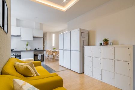 Cozy room in Alberto Aguilera - Photo 3