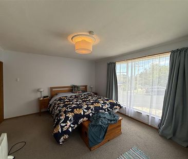 Sunny, Spacious & Ready for You to Move In - Photo 2