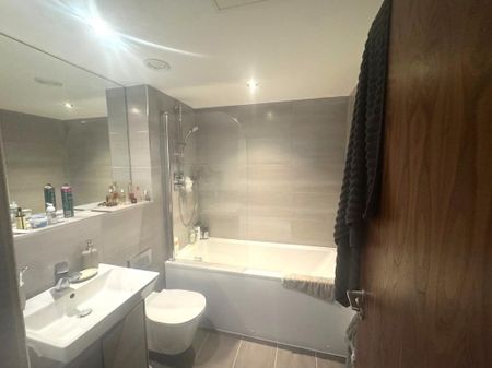 1 bedroom flat to rent - Photo 2