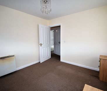 Porterfield Drive, Tyldesley, M29 - Photo 2