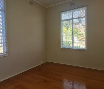 Family Comfort in the Box Hill High School Zone - Photo 6