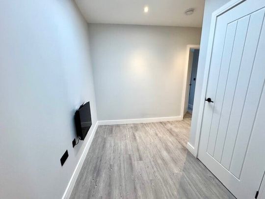 Sheffield Road, Barnsley - Photo 1