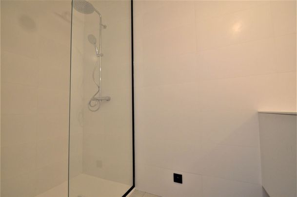 Uitzonderlijk nieuwbouw duplex appartement in hartje centrum Dendermonde - Photo 1