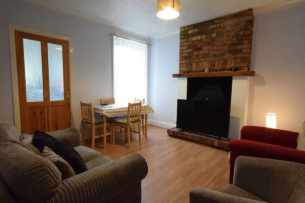 To Rent Pine Road, Winton, Bournemouth, BH9 £1,800 pcm Tenancy Info - Photo 1