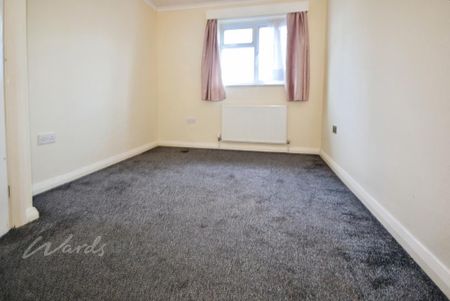 2 bedroom maisonette to rent - Photo 3