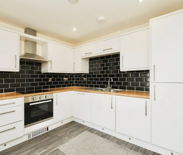 Fitzalan Road - Photo 4