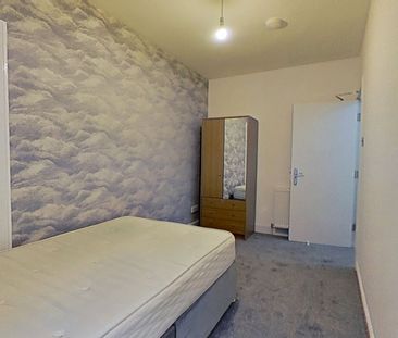 3 bedroom apartment to rent - Photo 4