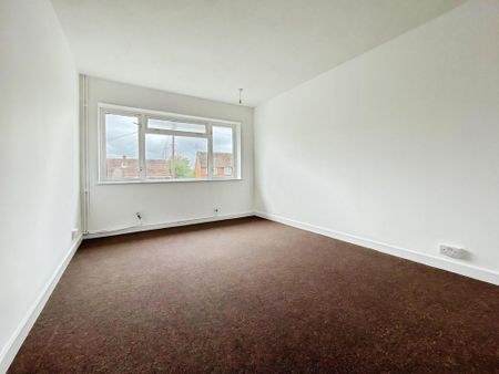 2 bedroom maisonette to rent - Photo 4