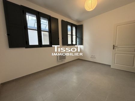Location Appartement 2 pièces 44m² NIMES 30000 - Photo 2