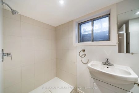 574 Milverton Boulevard #Basement - Photo 5