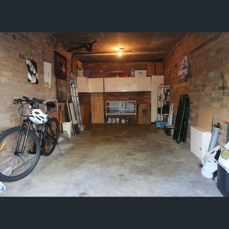 2 Bedroom Apartment in Maroubra Beach - Photo 4