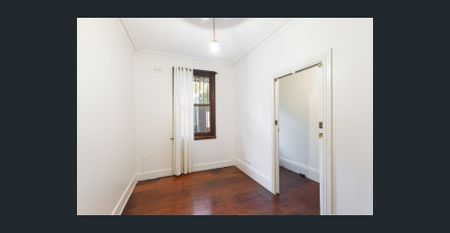 Modern, three bedroom terrace - Photo 3