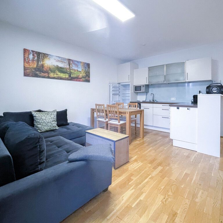 Schöne 2- Zimmer Wohnung mit Balkon - Photo 1