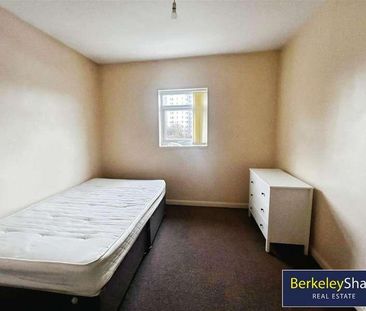 South Road, Waterloo, Liverpool, L22 - Photo 1