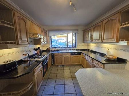 3 bedroom property to rent in Dewsbury - Photo 3